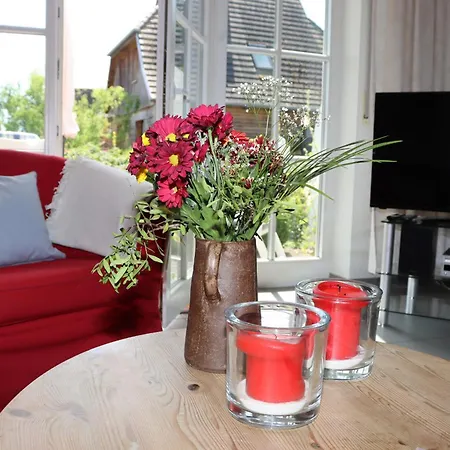 Sannert Apartment Born